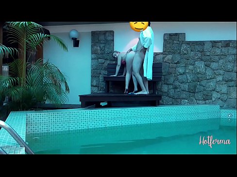 ❤️ Boss invites the maid to the pool but can't resist a hot ️❌ Fucking at en-gb.pornokey.ru ❌️